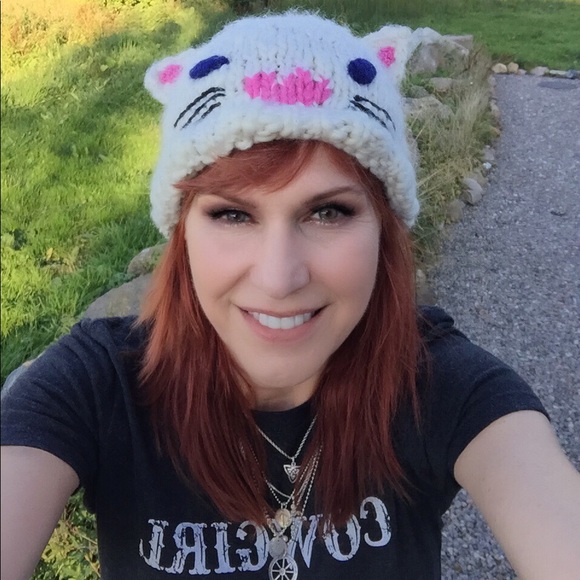 Meet your Posher, Stacy - Picture 1 of 1